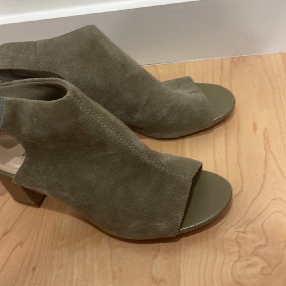 Clarks open toed shoes